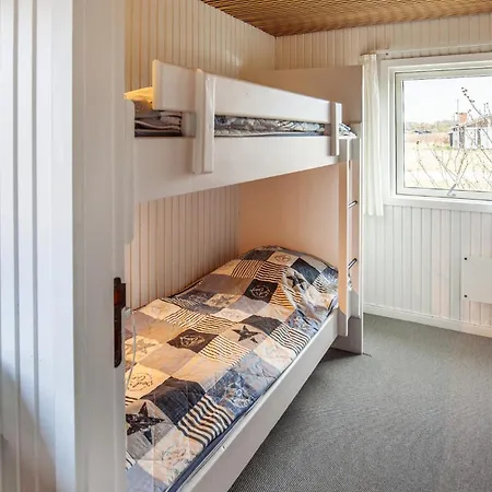 2 Bedroom Cozy In